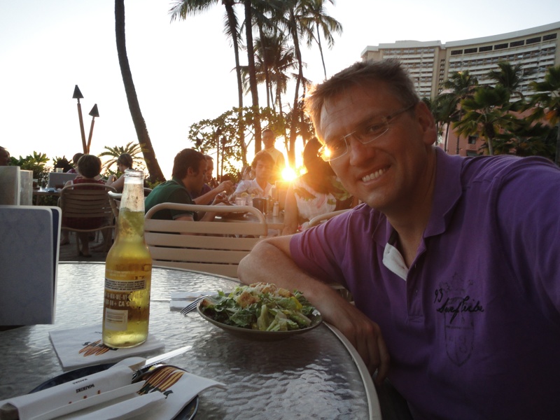 Dinner zum Sonnenuntergang, im Dukes auf der Terasse